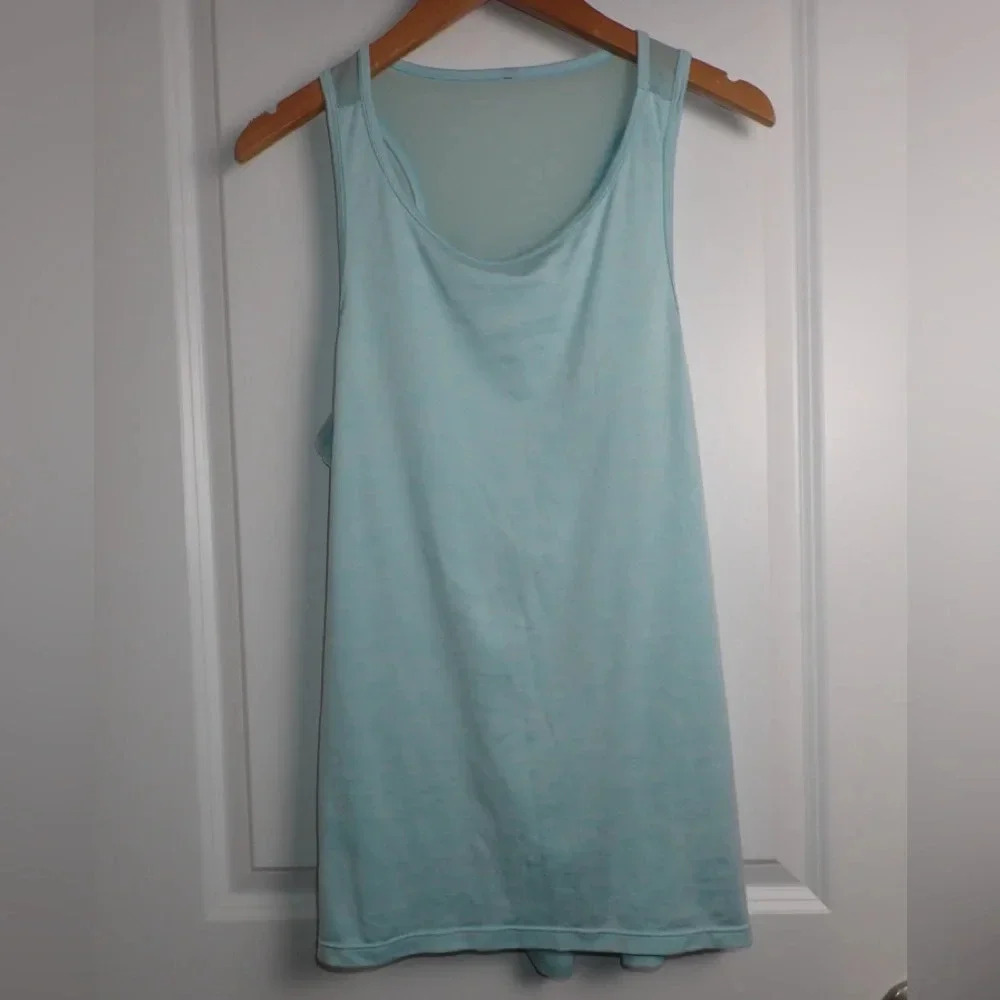 Gaiam pastel blue cut out racerback yoga tank size L